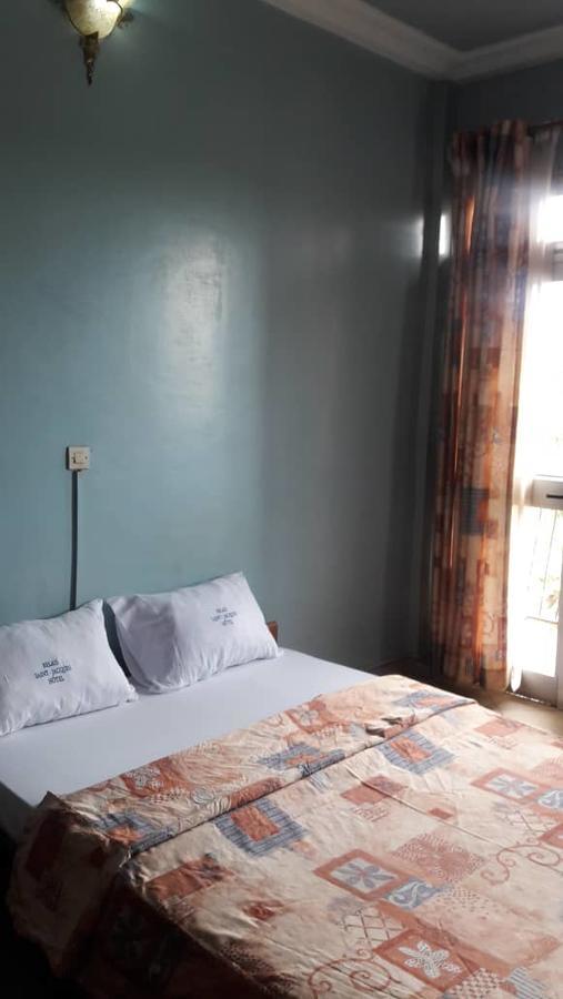 ホテル Relais Saint Jacques Yaoundé エクステリア 写真