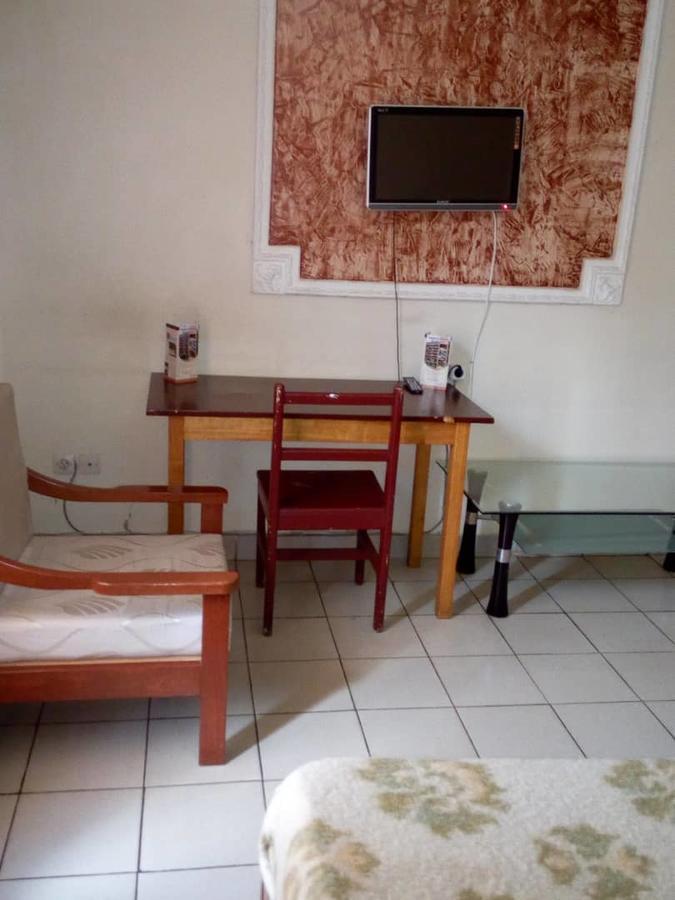 ホテル Relais Saint Jacques Yaoundé エクステリア 写真